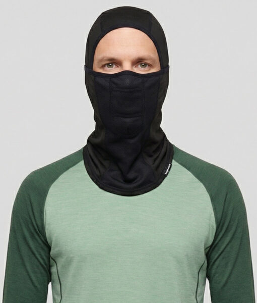 The black Soft Combo Balaclava has a windproof membrane at the front, perfect for chilly conditions. The image shows a male model from the front.