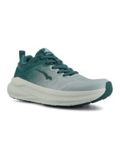 Bagheera sigma en grå djuphavsblå lätt bekväm sneaker i unisexmodell. Bilden visar skon snett framifrån mot vit studiobakgrund.